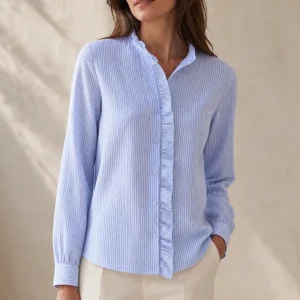 Blusa de folhos de mulher com gola subida e manga comprida – toque romântico diário