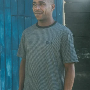 Camiseta Manga Curta Preta Listrada Hang Loose Stripe