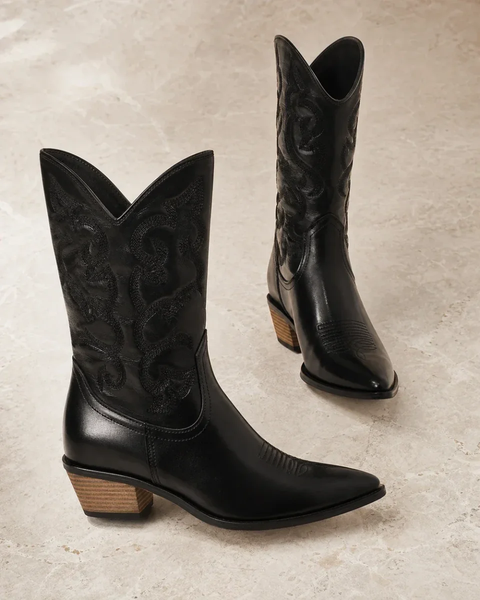 Botas texanas femininas metalizadas com bico fino e salto empilhado – cano bordado - Image 4