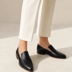 Momount Mocassins Mulher – Pretos em Pele Bico Fino Profissionais